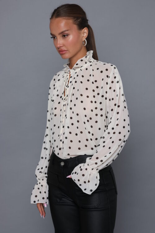 חולצת פני לבנה נקודות