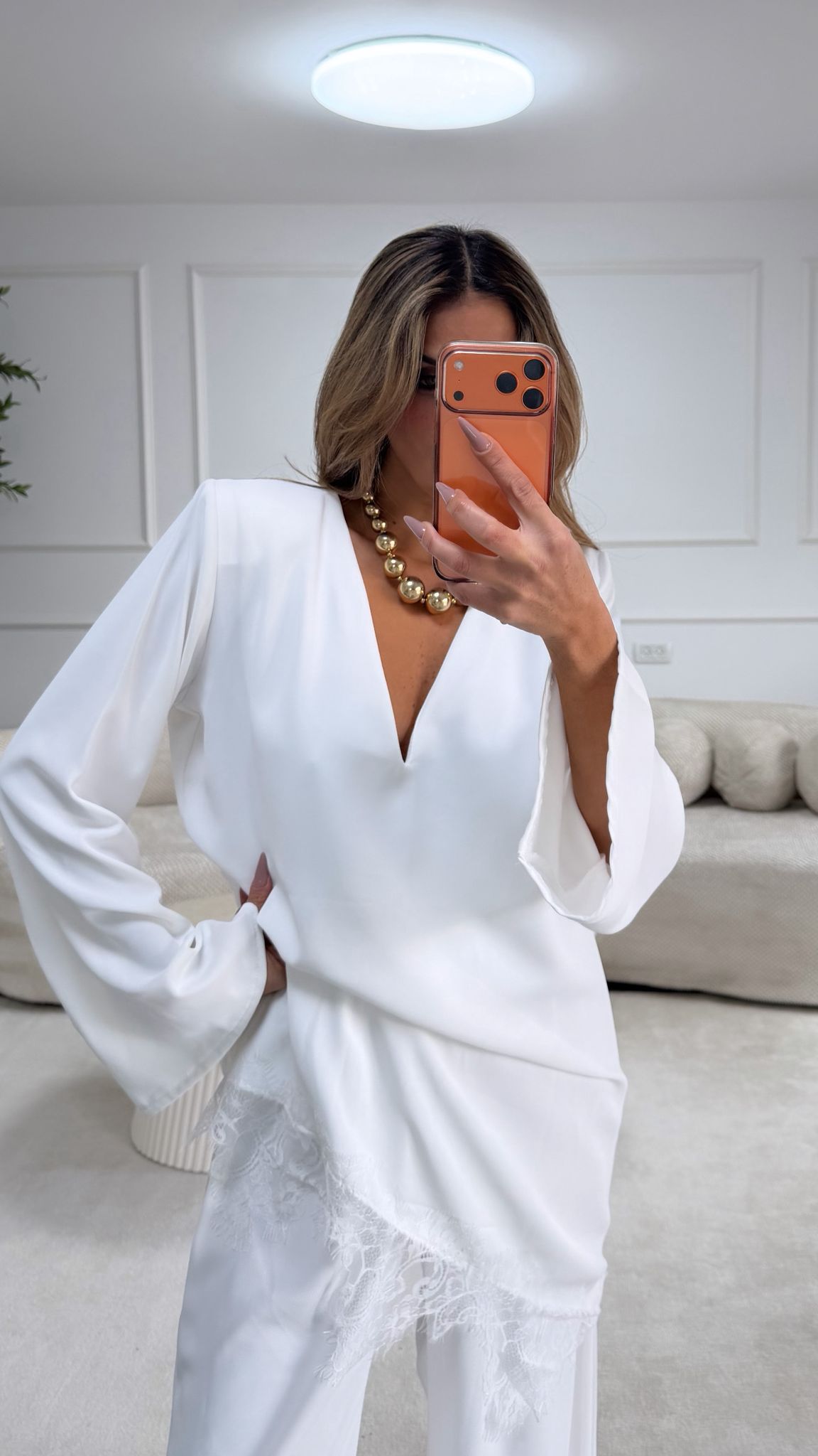 חליפת אורילי לבנה – תמונה 4