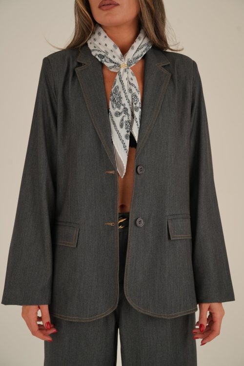 חליפת ויולט גינס