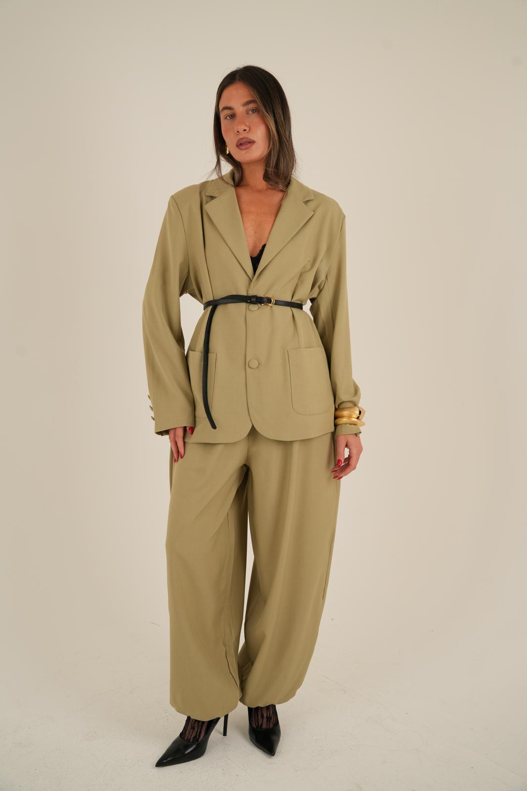 חליפת טדי ירוקה – תמונה 6