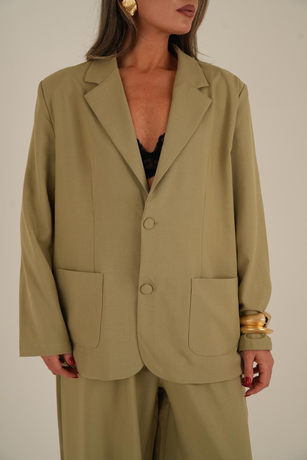 חליפת טדי ירוקה – תמונה 4