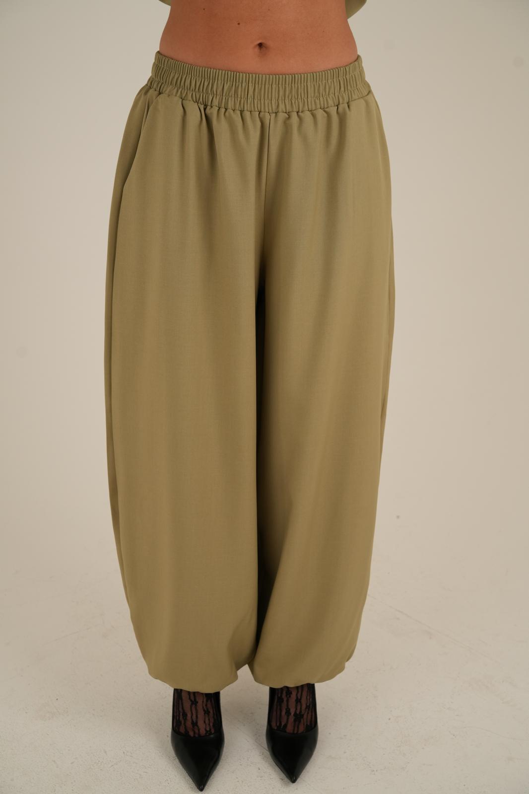 חליפת טדי ירוקה – תמונה 3