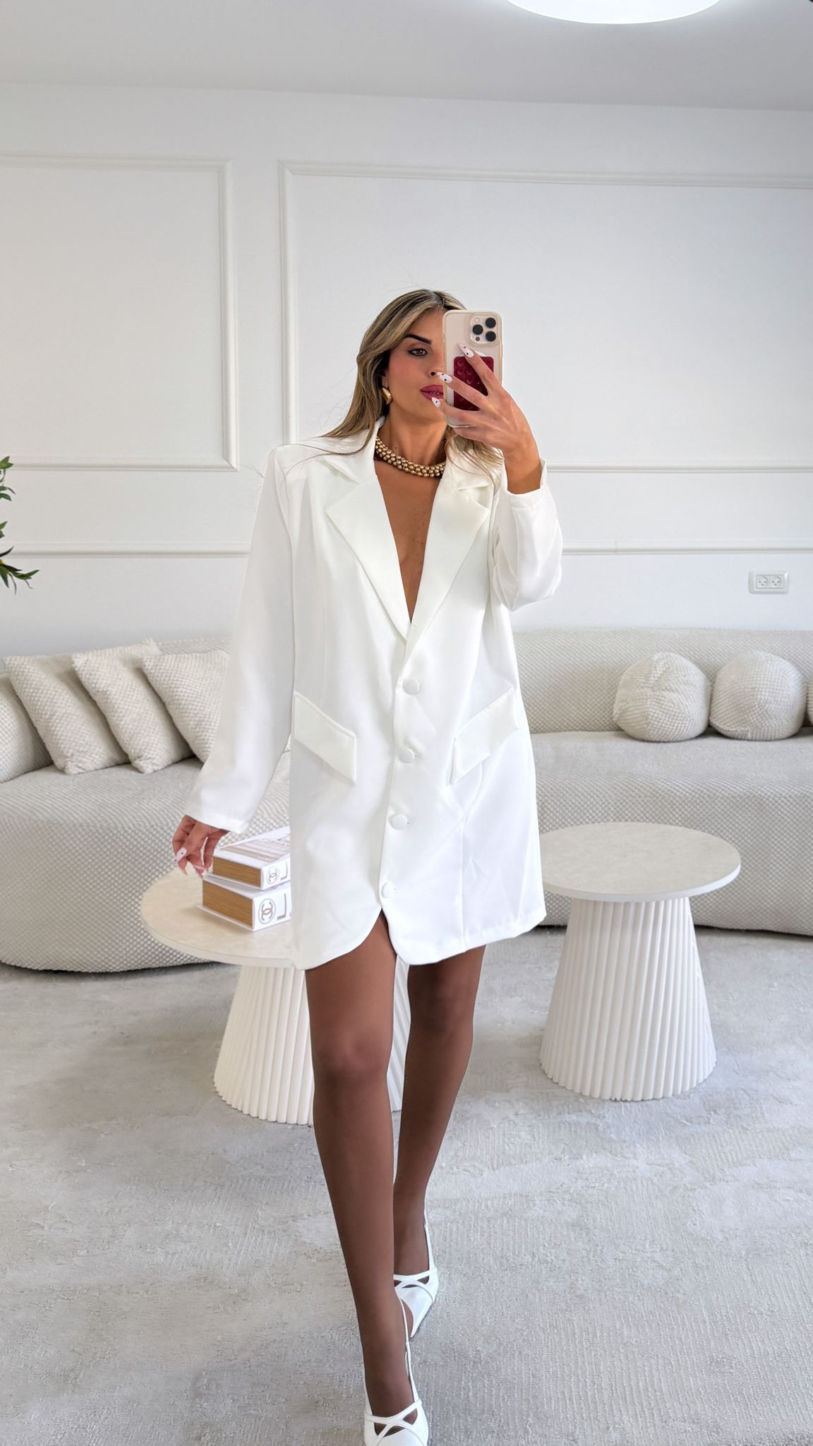 שמלת גקט ארוכה לבנה – תמונה 4