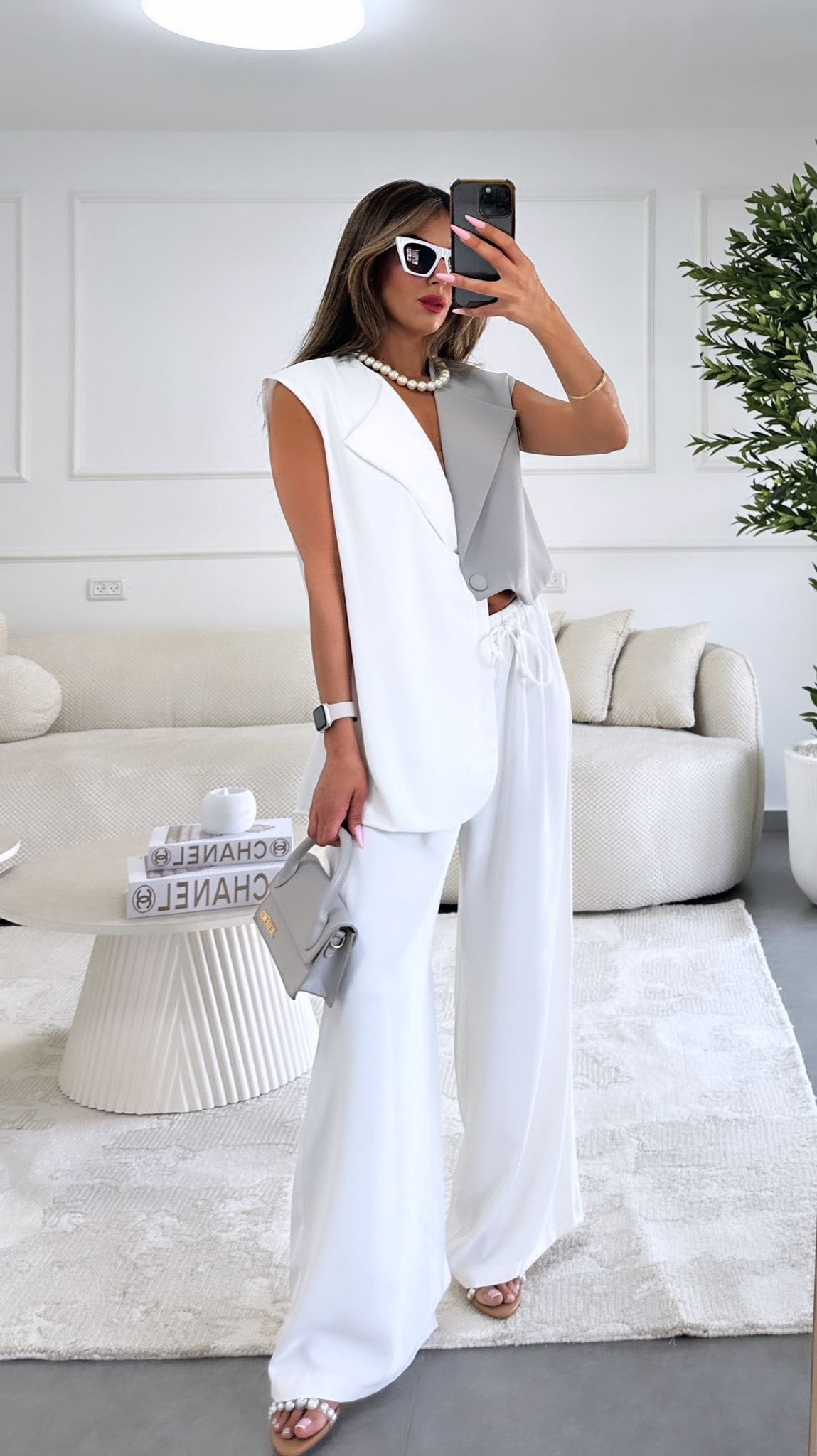 חליפת נעמי לבנה – תמונה 3