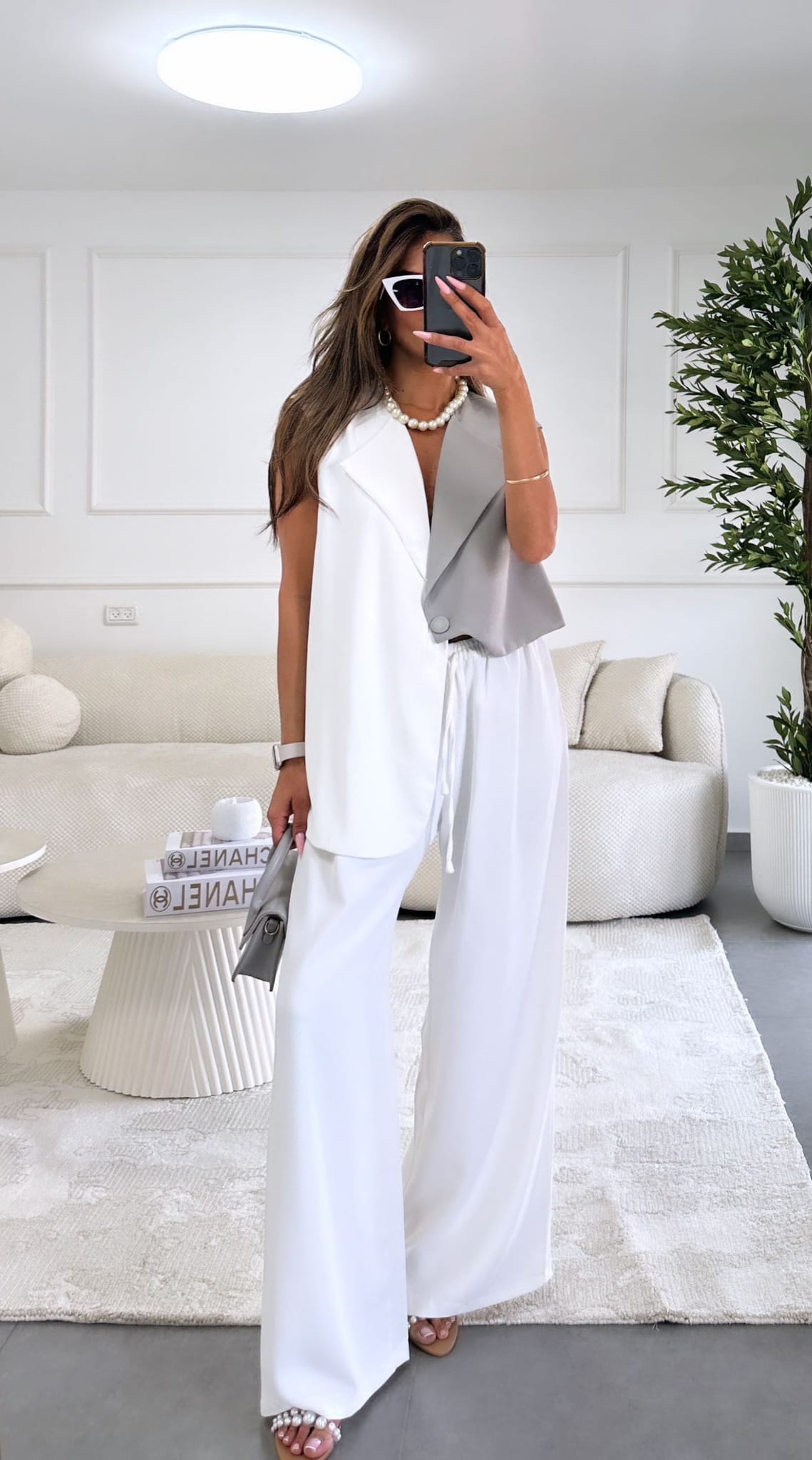 חליפת נעמי לבנה – תמונה 2