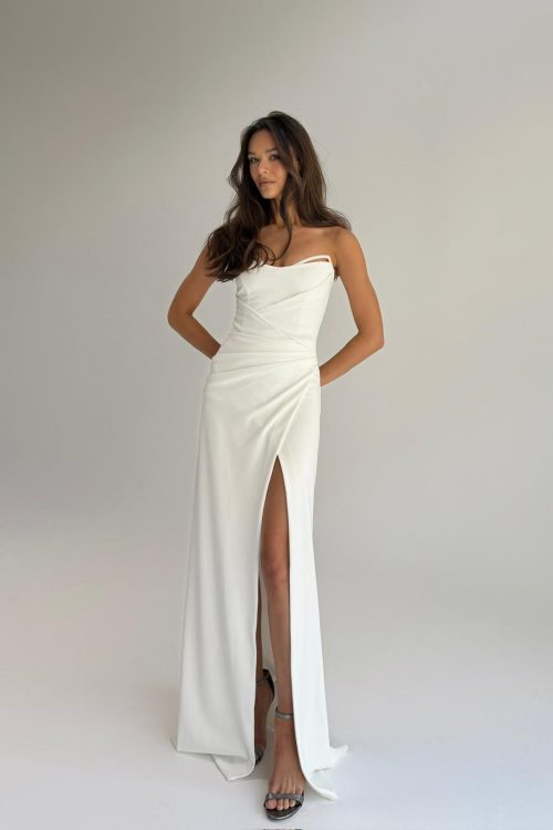 שמלת לויאל לבנה