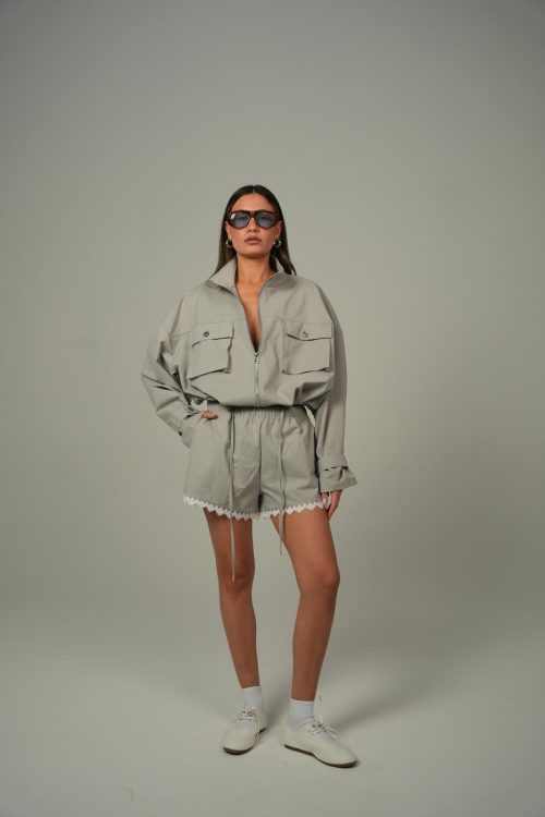 חליפת מגי אפורה