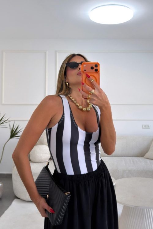 בגד גוף פסים