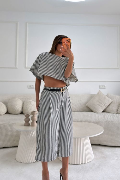 חליפת מייק פסים שחור