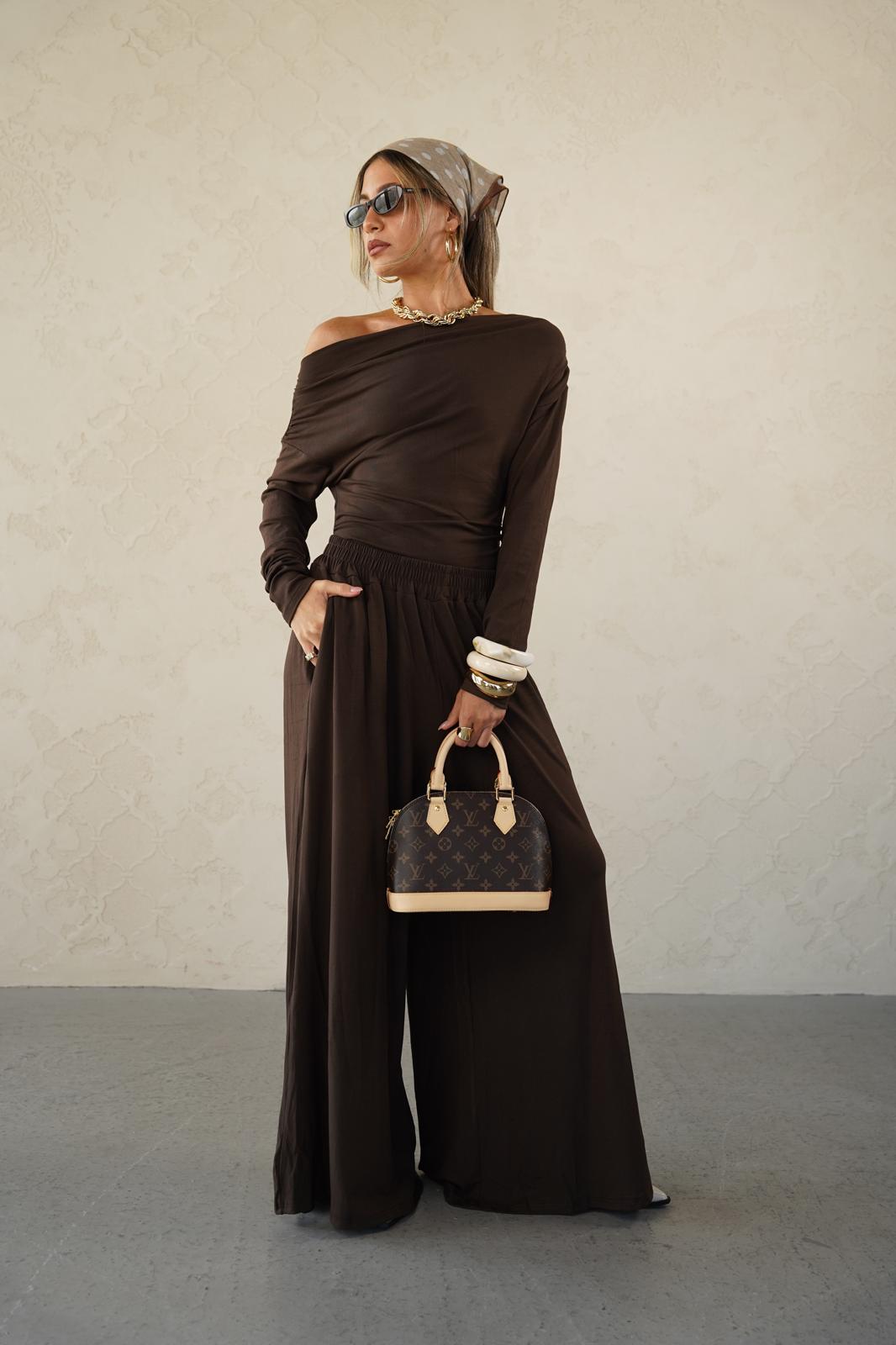 חליפת אייבי חומה