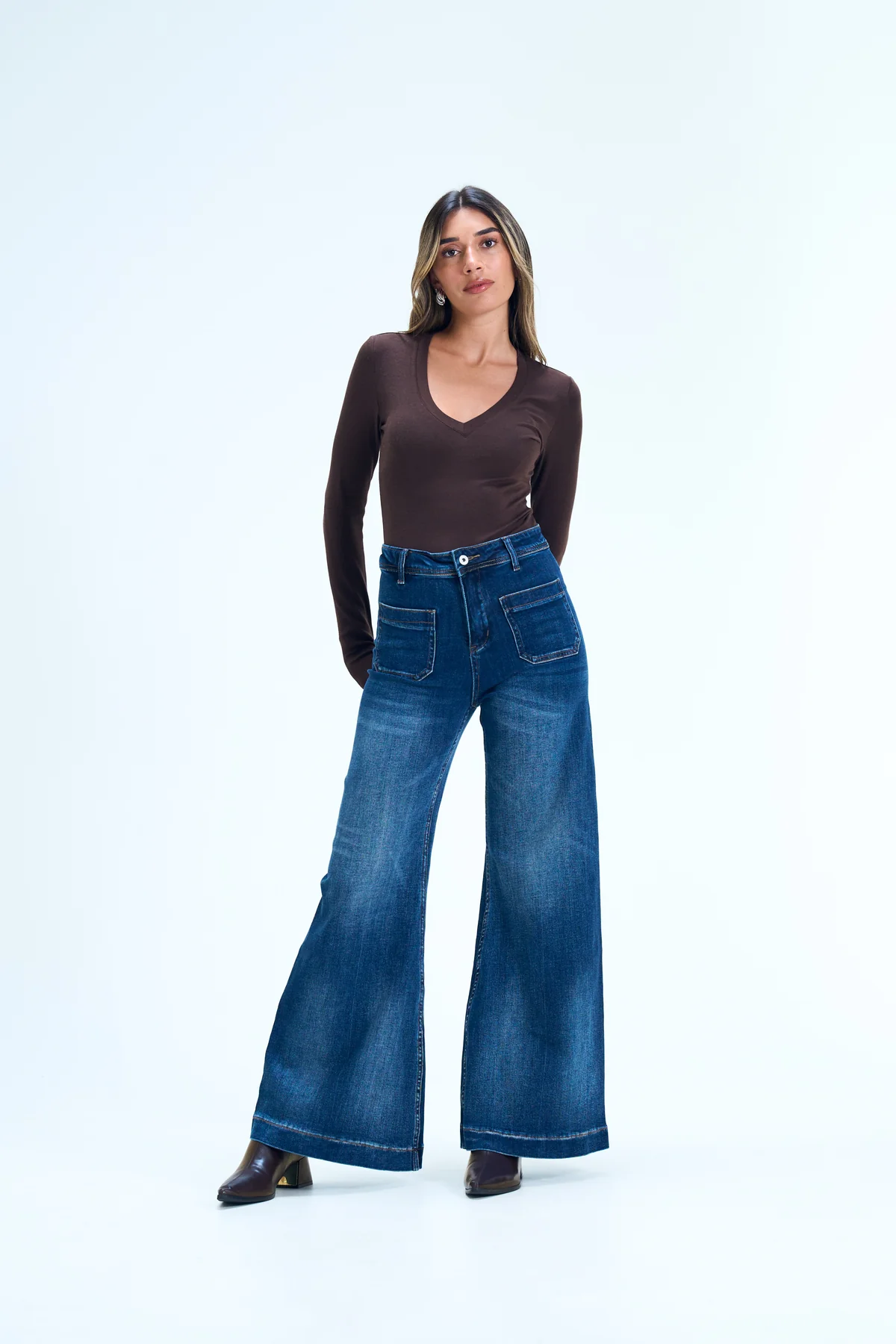 חולצת אורי חומה