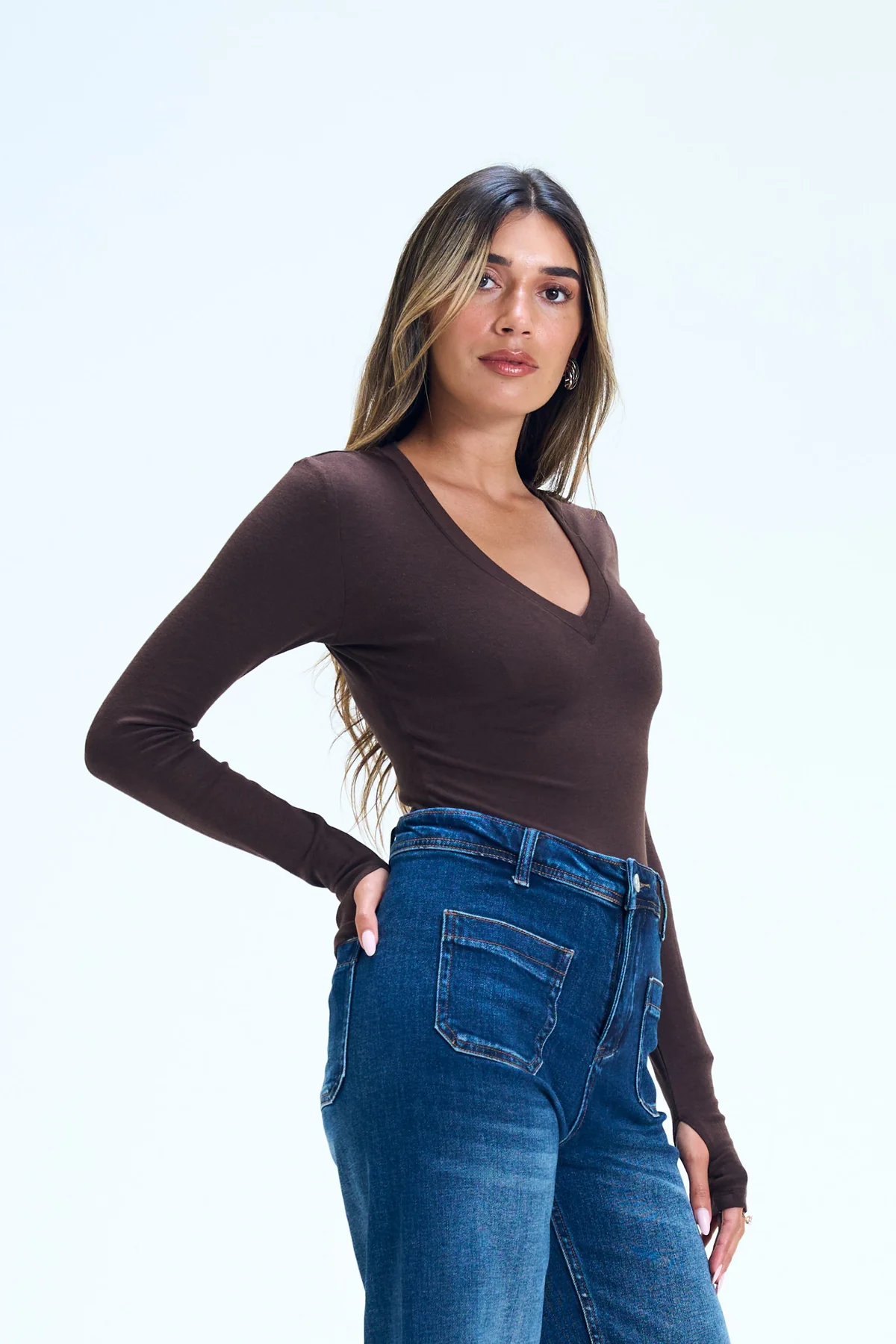 חולצת אורי חומה – תמונה 2