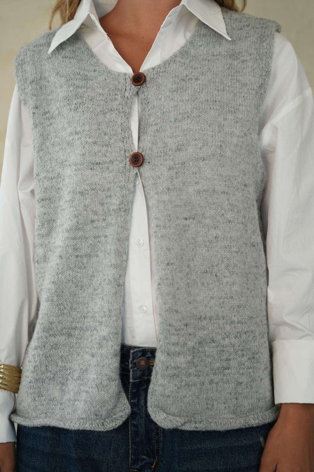 אפודת סריג רוני – תמונה 2