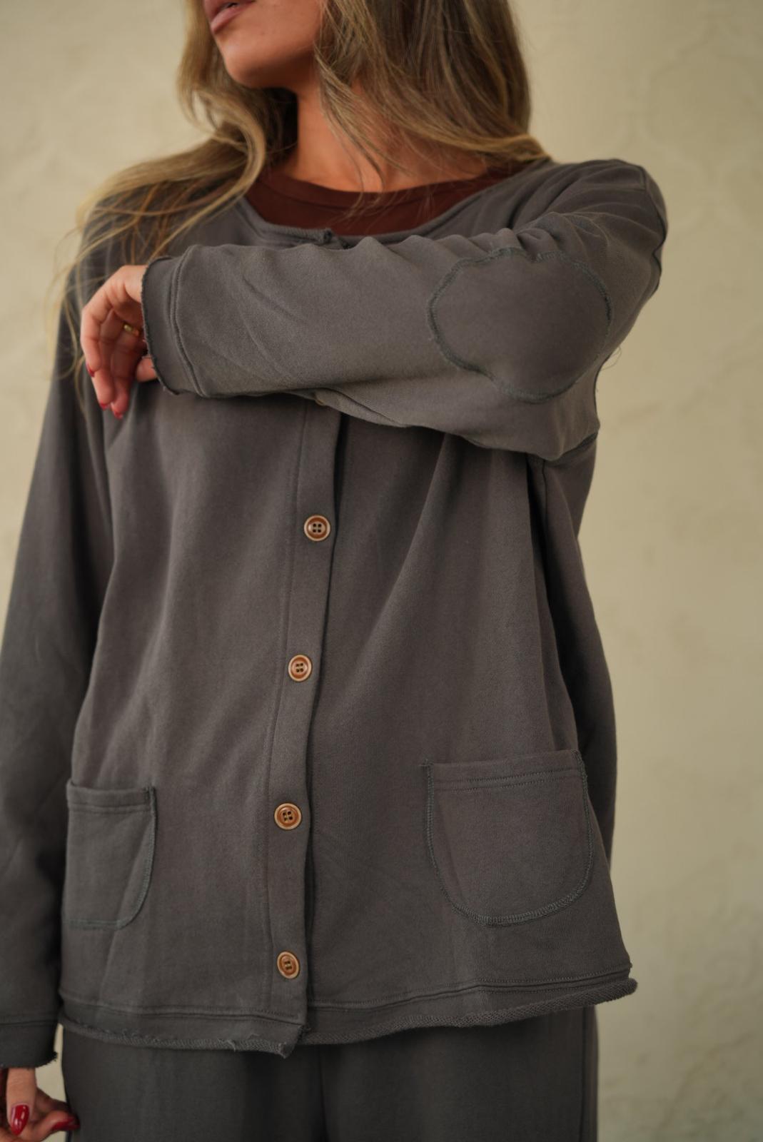 חליפת פייפר אפורה – תמונה 4