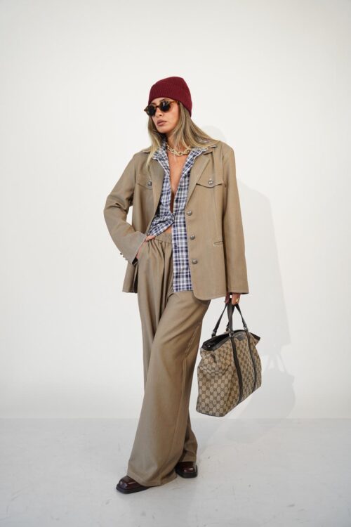 חליפת קלודין קאמל