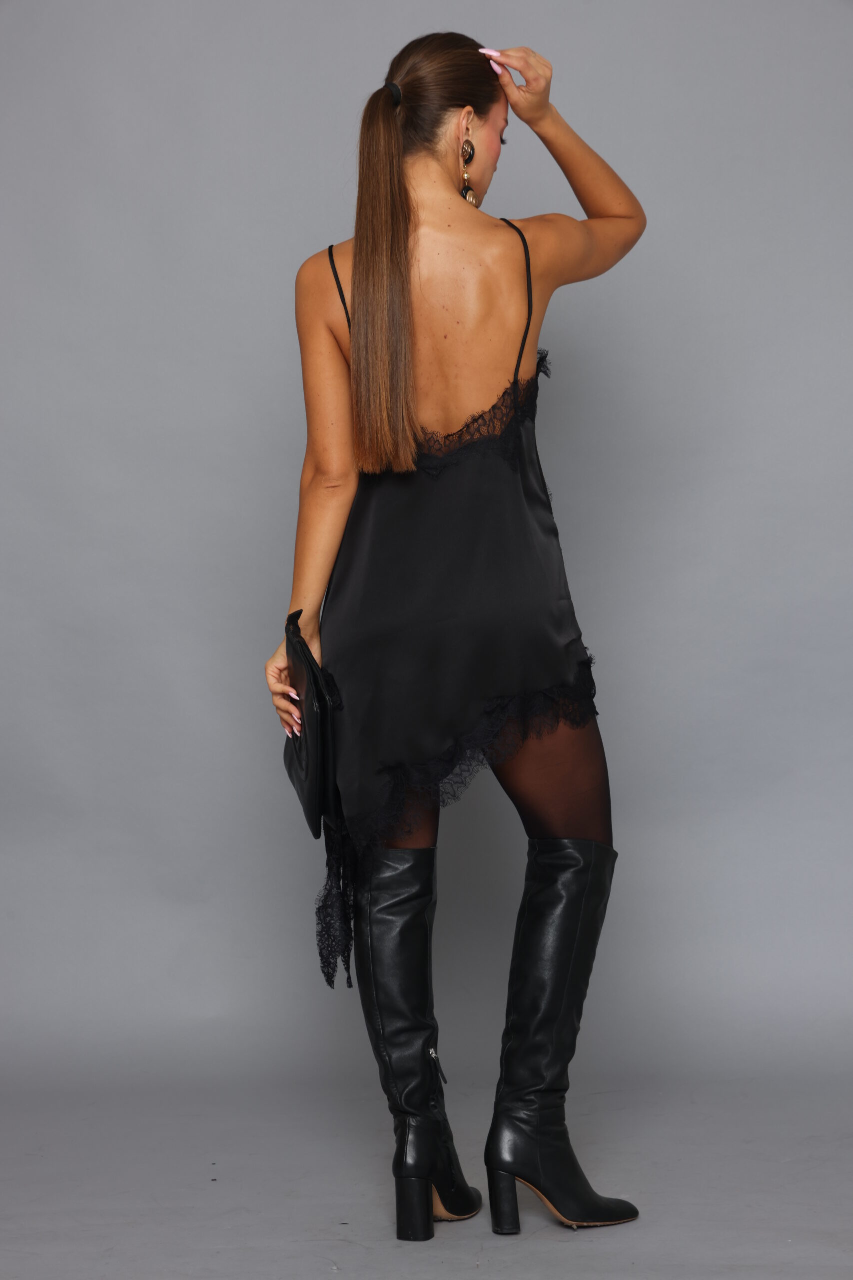 טוניקת לייס שחורה – תמונה 3