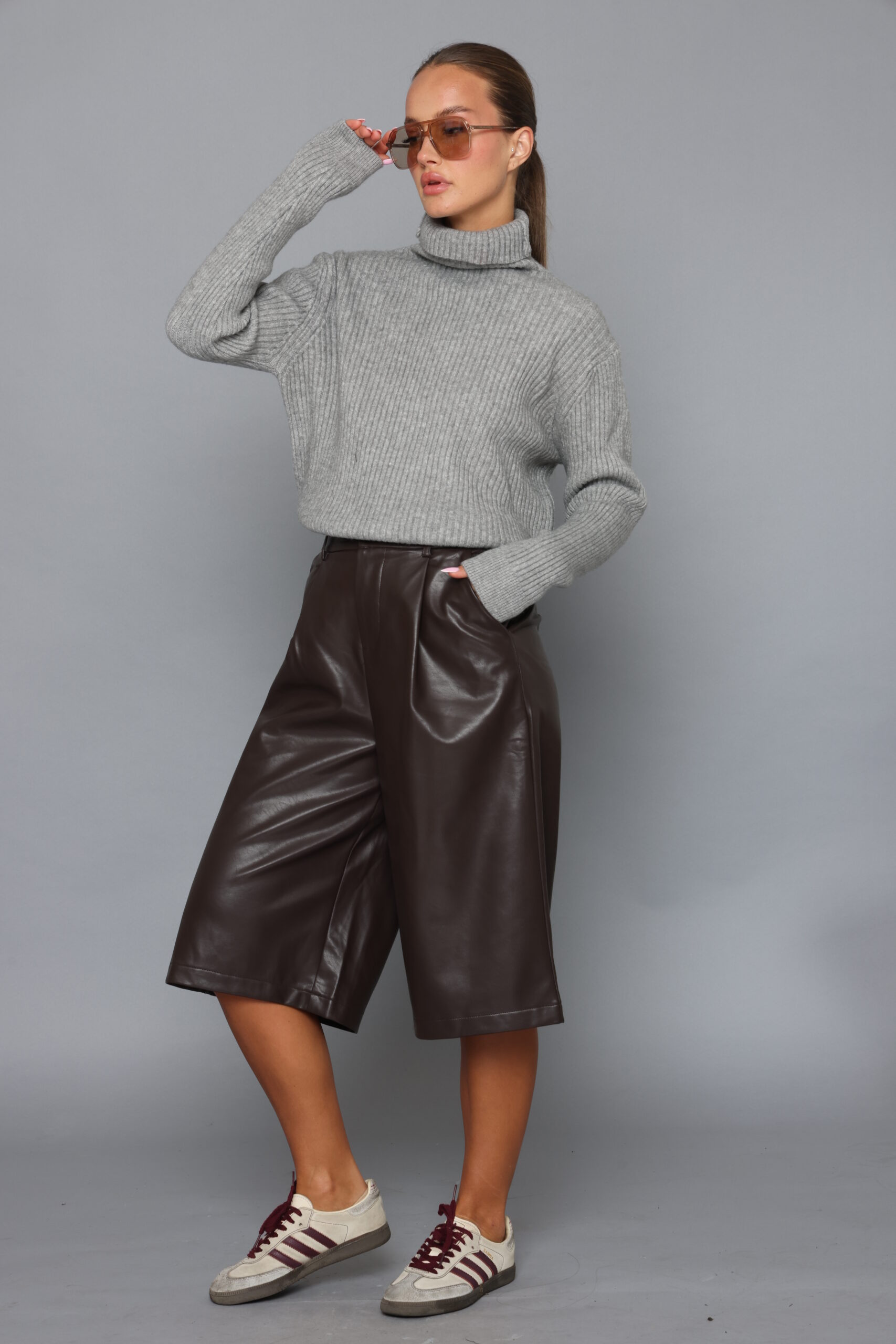 מכנס גולו ברמודה חום – תמונה 6