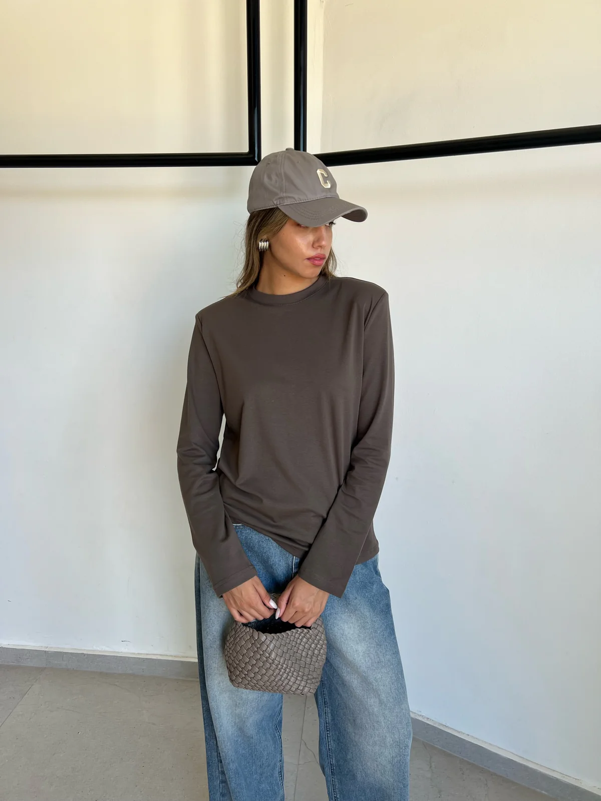 חולצת ליביה חומה – תמונה 3