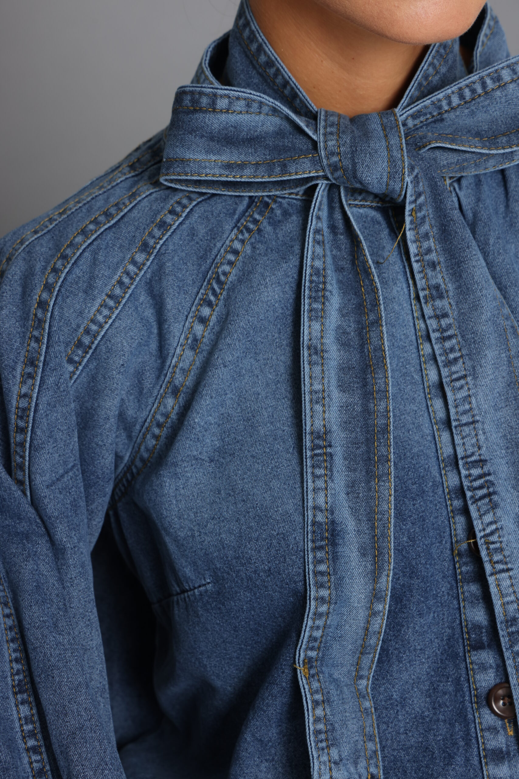 חולצת פפיון גינס