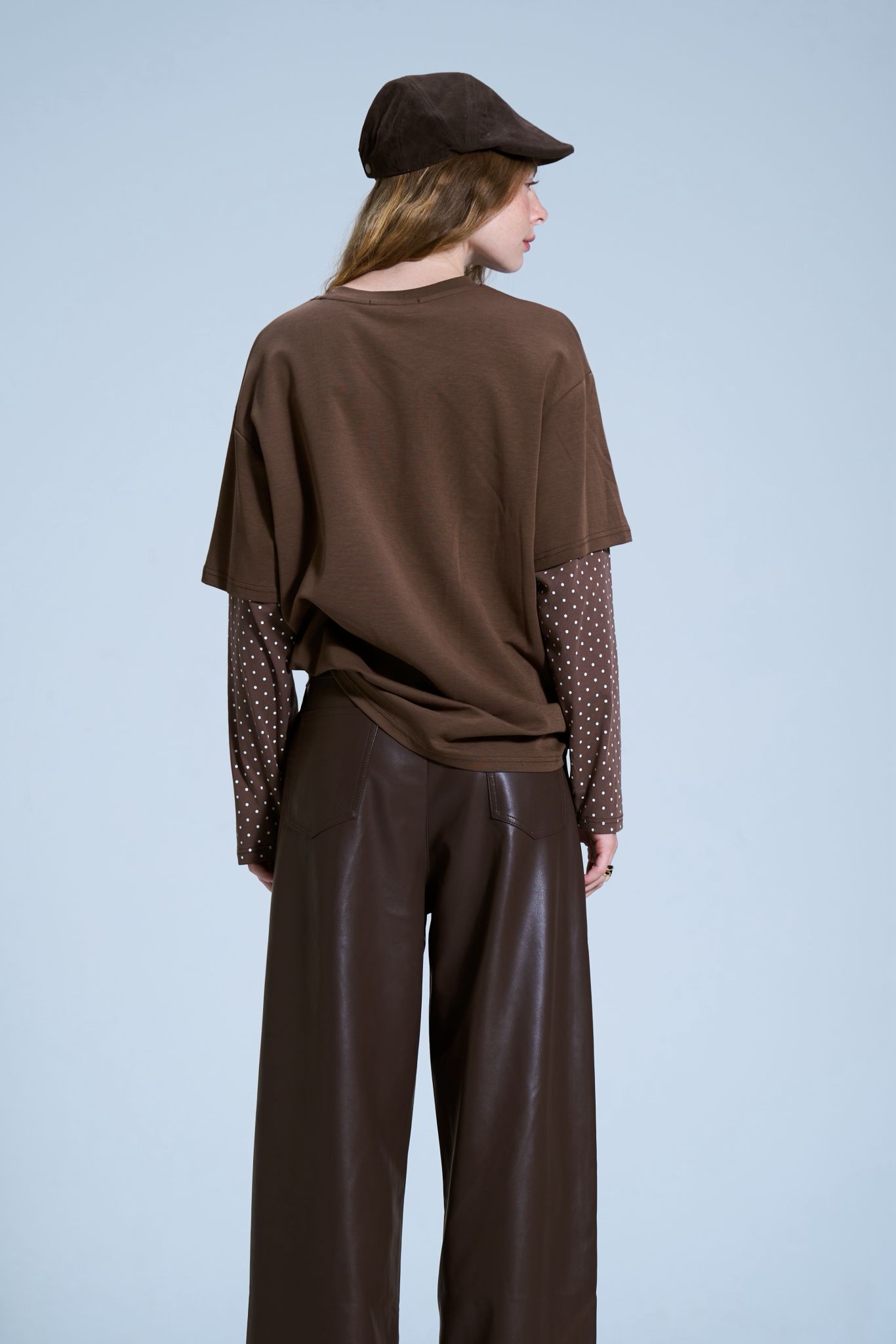 חולצת שחר חומה – תמונה 3