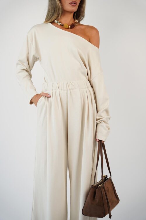 חליפת מורי שמנת