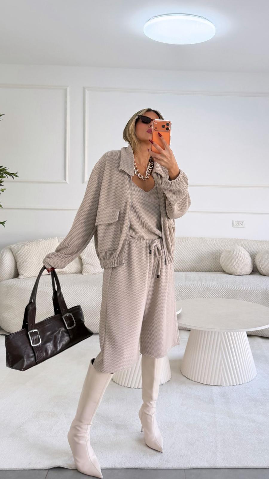 חליפת מונט בז – תמונה 3