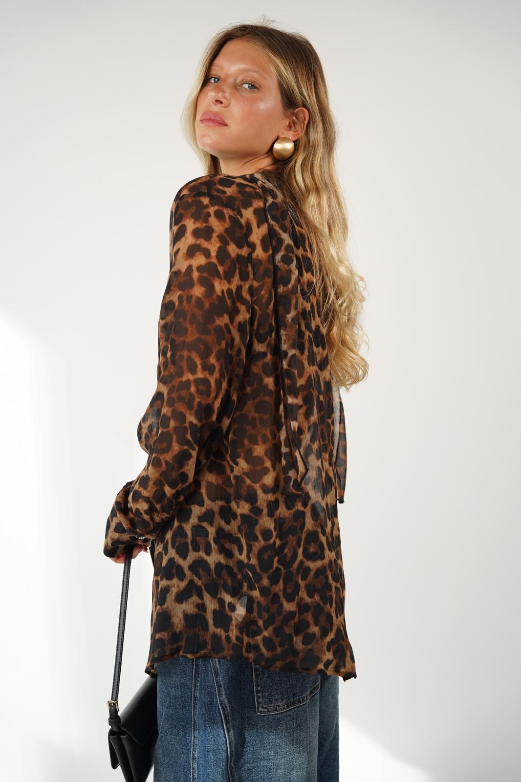 חולצת סאם מנומרת – תמונה 5