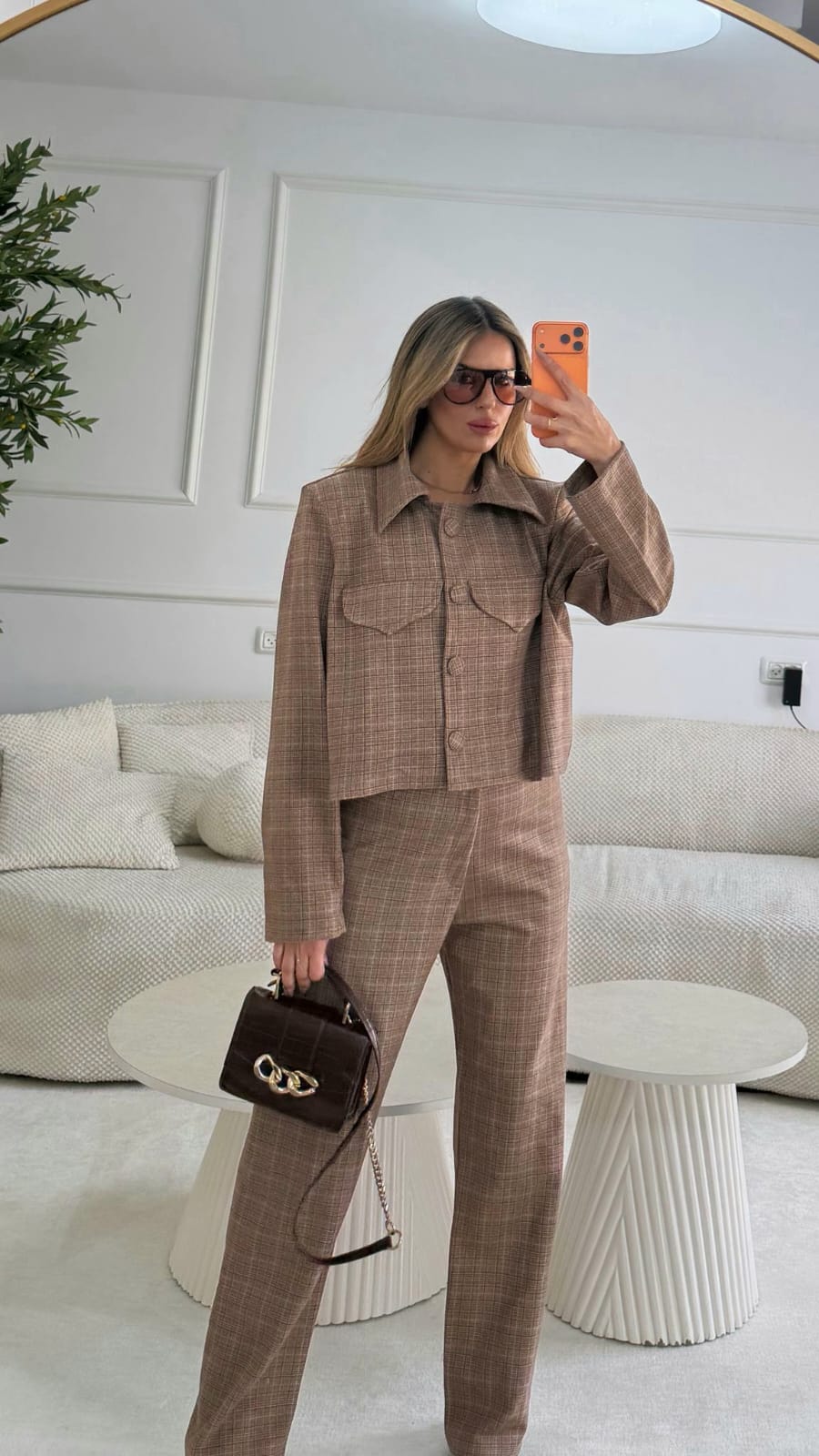 חליפת קולי משובץ חום – תמונה 2