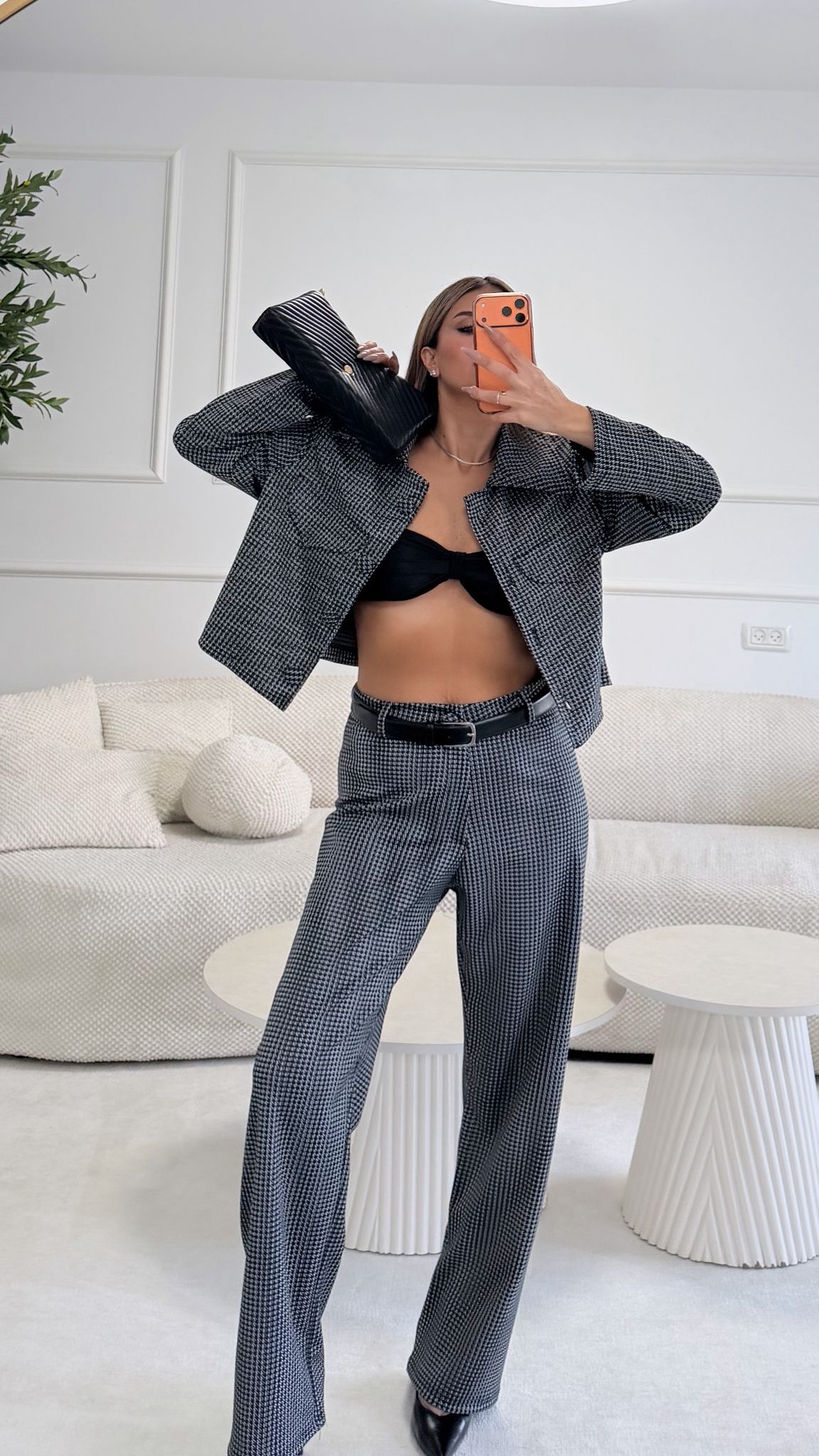 חליפת קולי פפיטה שחור לבן – תמונה 4