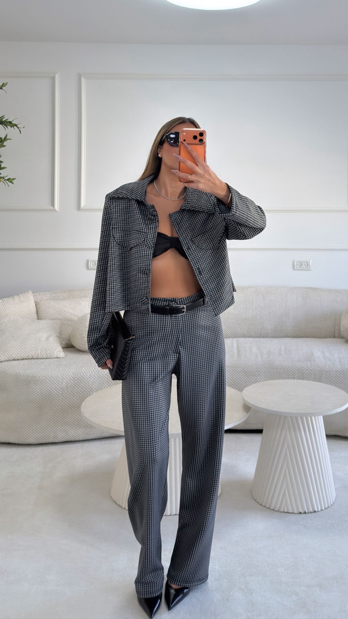 חליפת קולי פפיטה שחור לבן – תמונה 5