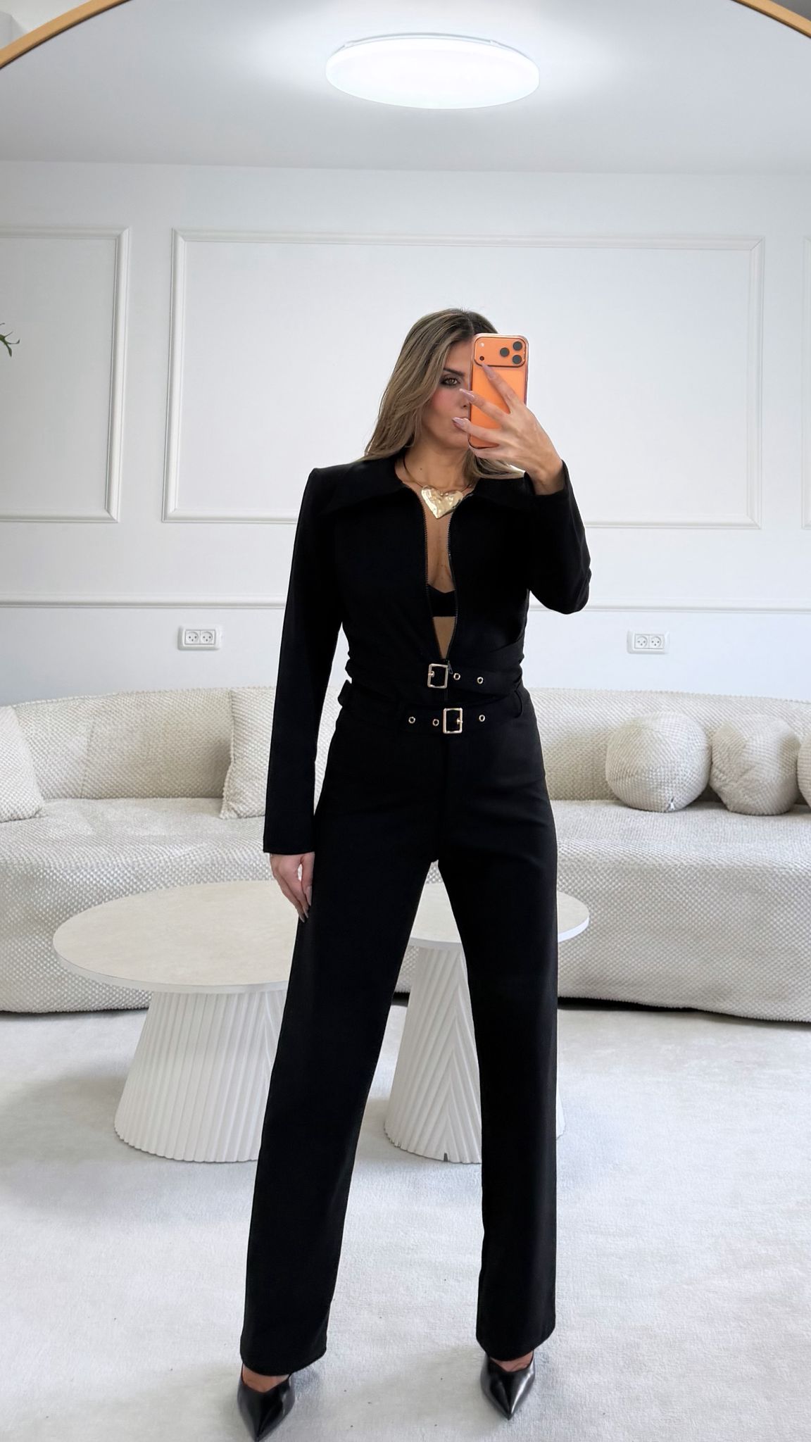 חליפת אבזמים שחורה