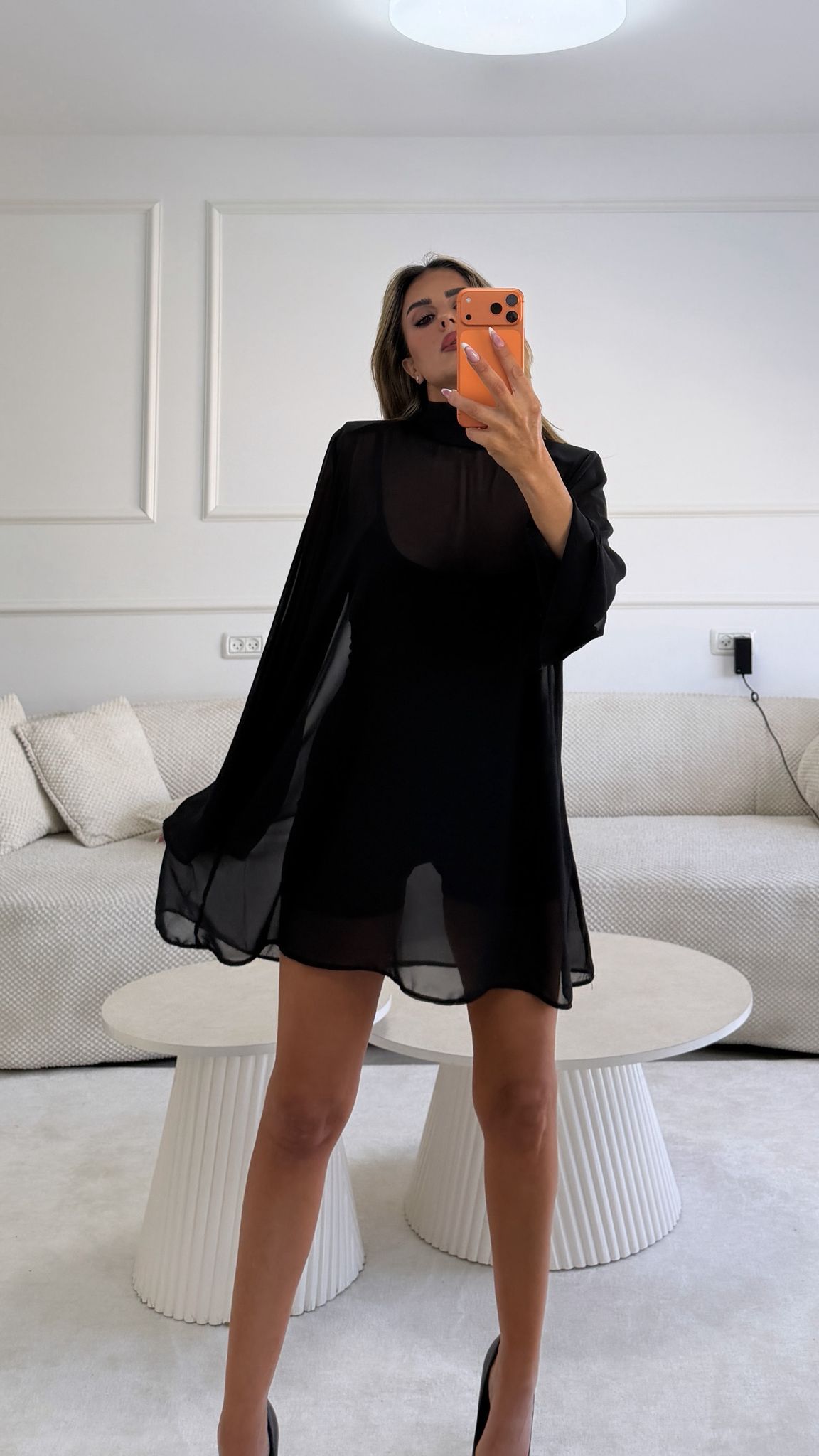 שמלת ברני שחורה – תמונה 5