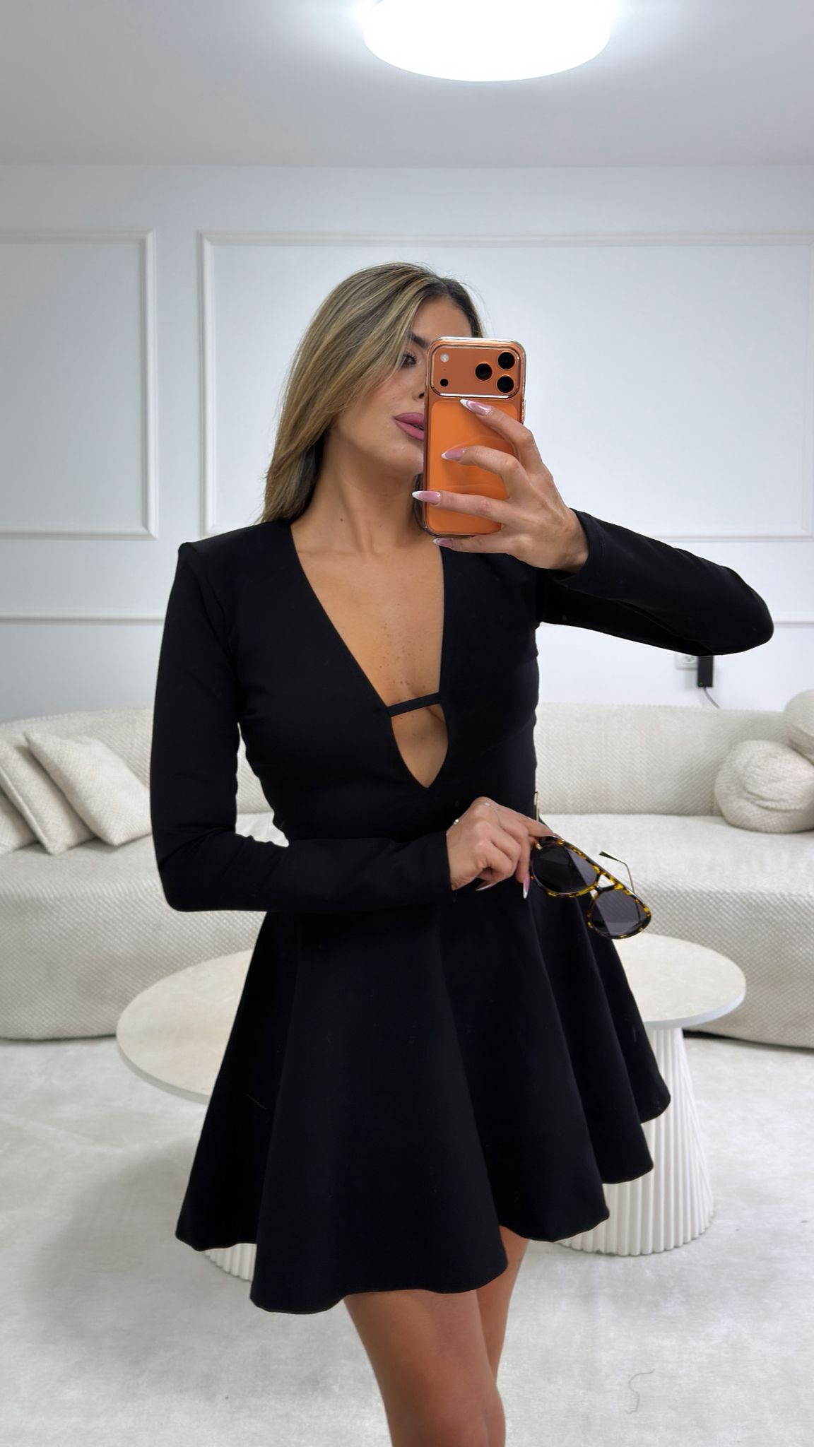 שמלת פולה שחורה – תמונה 4