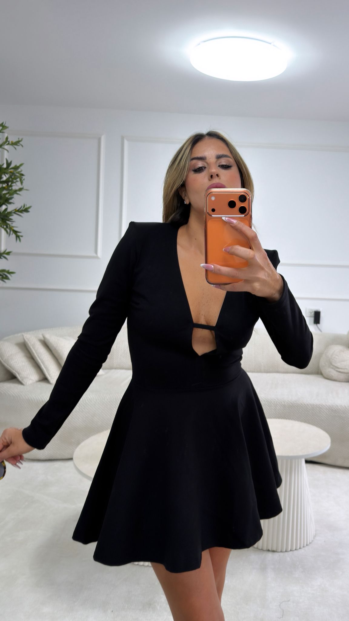 שמלת פולה שחורה – תמונה 5