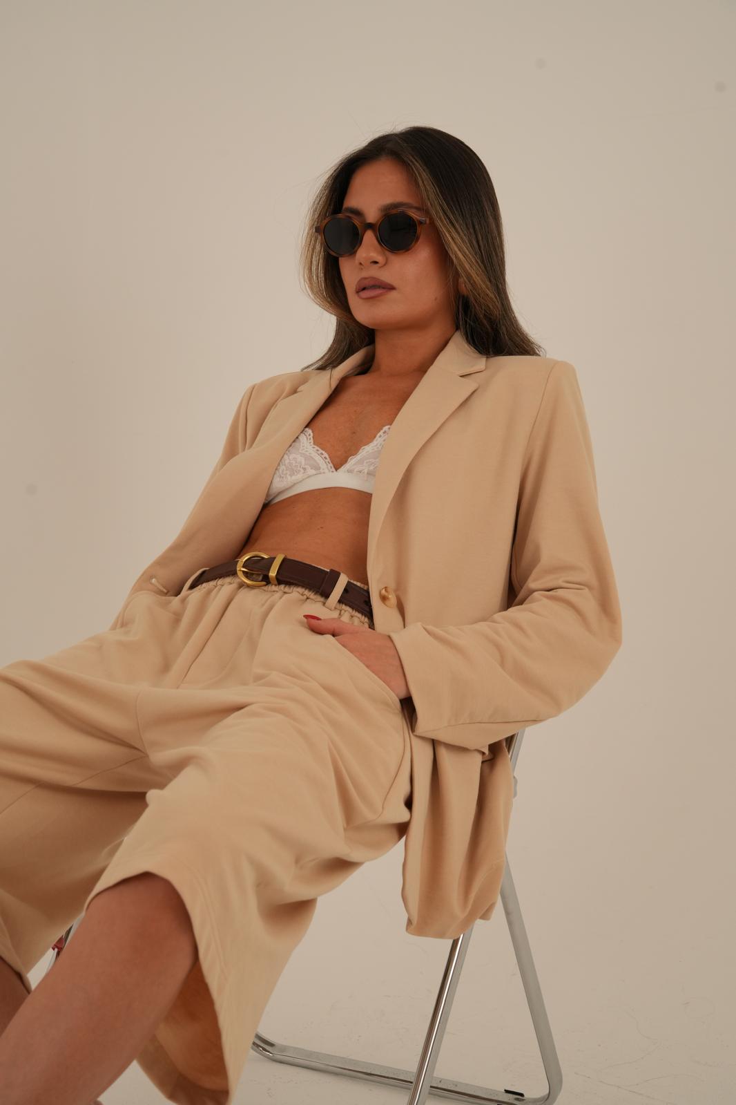 חליפת לואי בז – תמונה 2