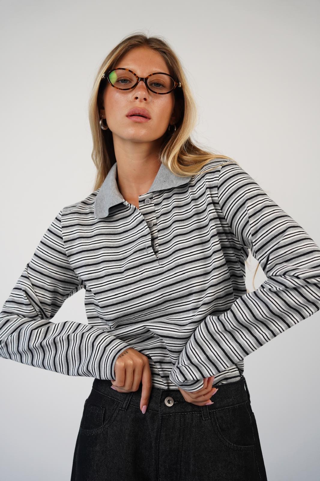 חולצת פולו רוני אפורה – תמונה 2