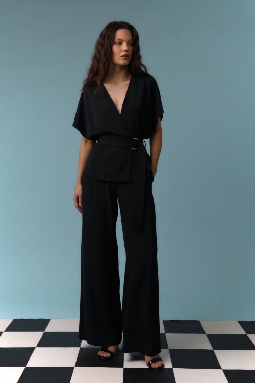 חליפת קימונו שחורה