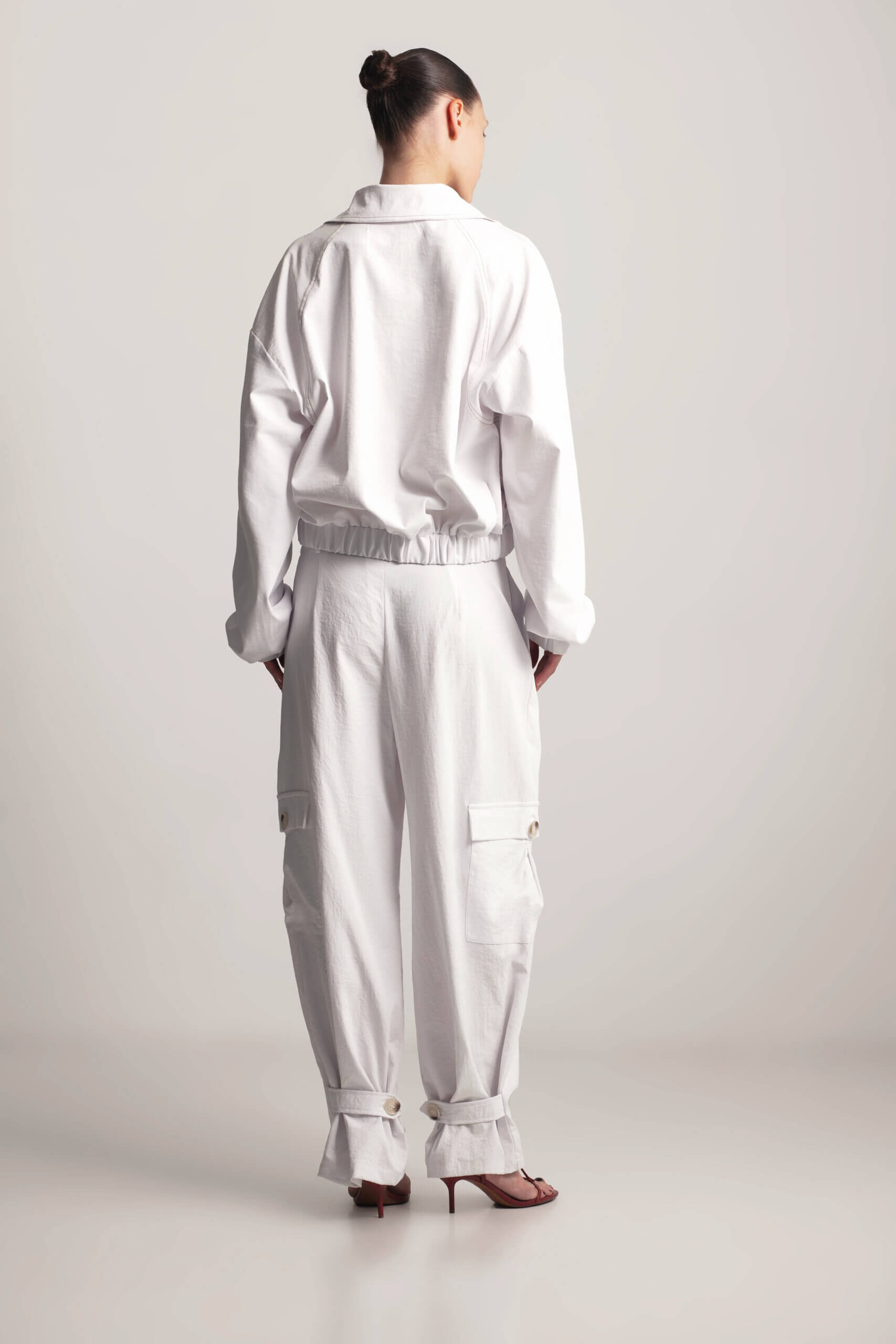 גקט עננים לבן – תמונה 4