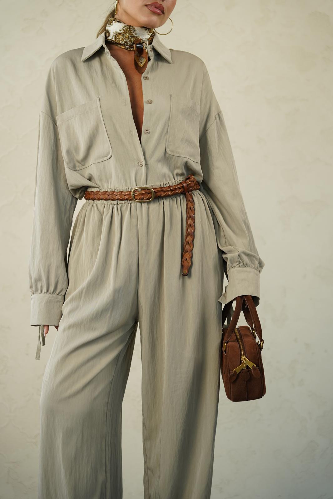 חליפת נסטי קאמל – תמונה 4