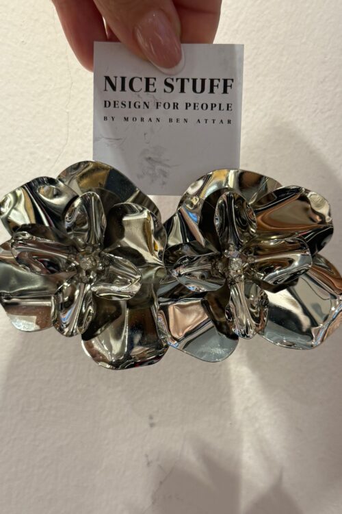 עגיל פרח מוכסף