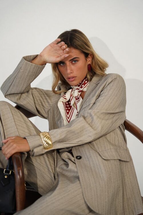 חליפת מיקה אבן-פסים