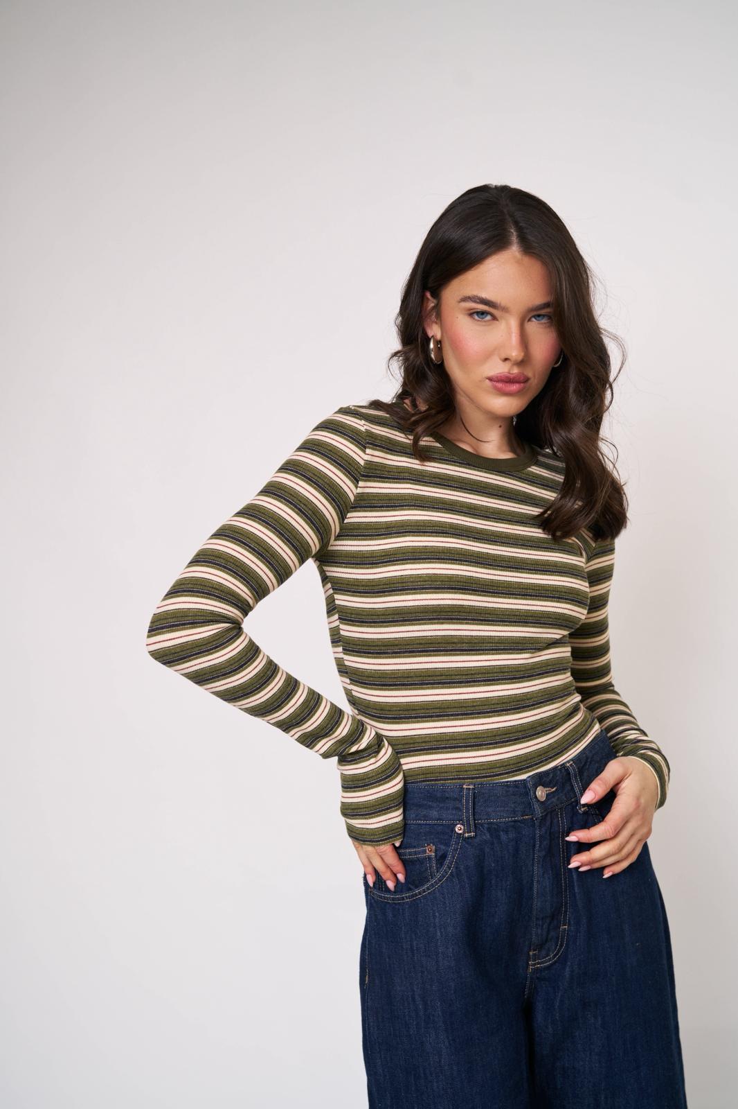 חולצת מוליבר ירוקה – תמונה 2