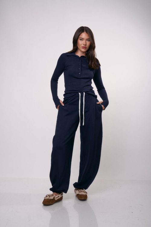 חליפת נאיה כחולה