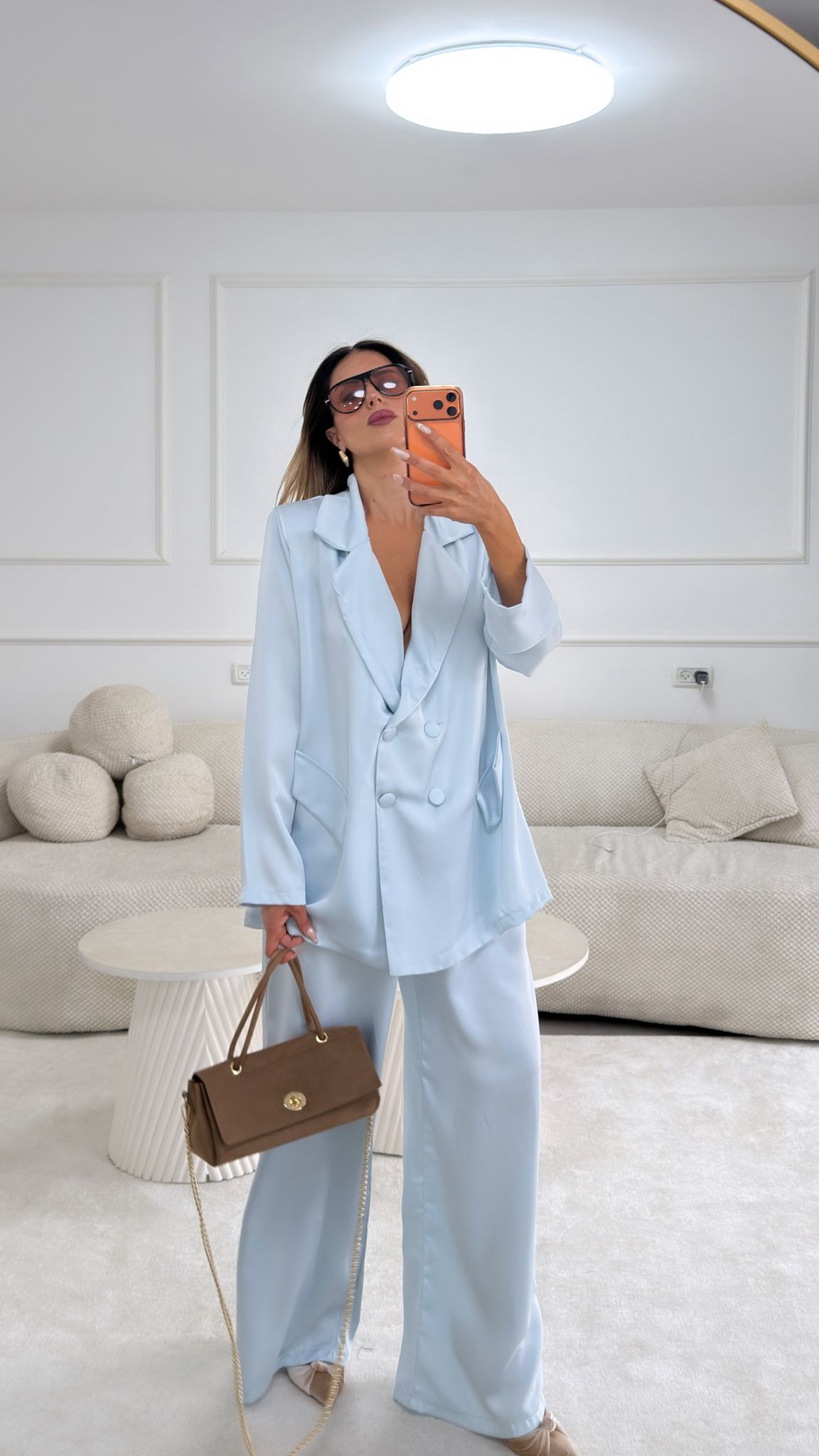 חליפת נעמי תכלת – תמונה 2