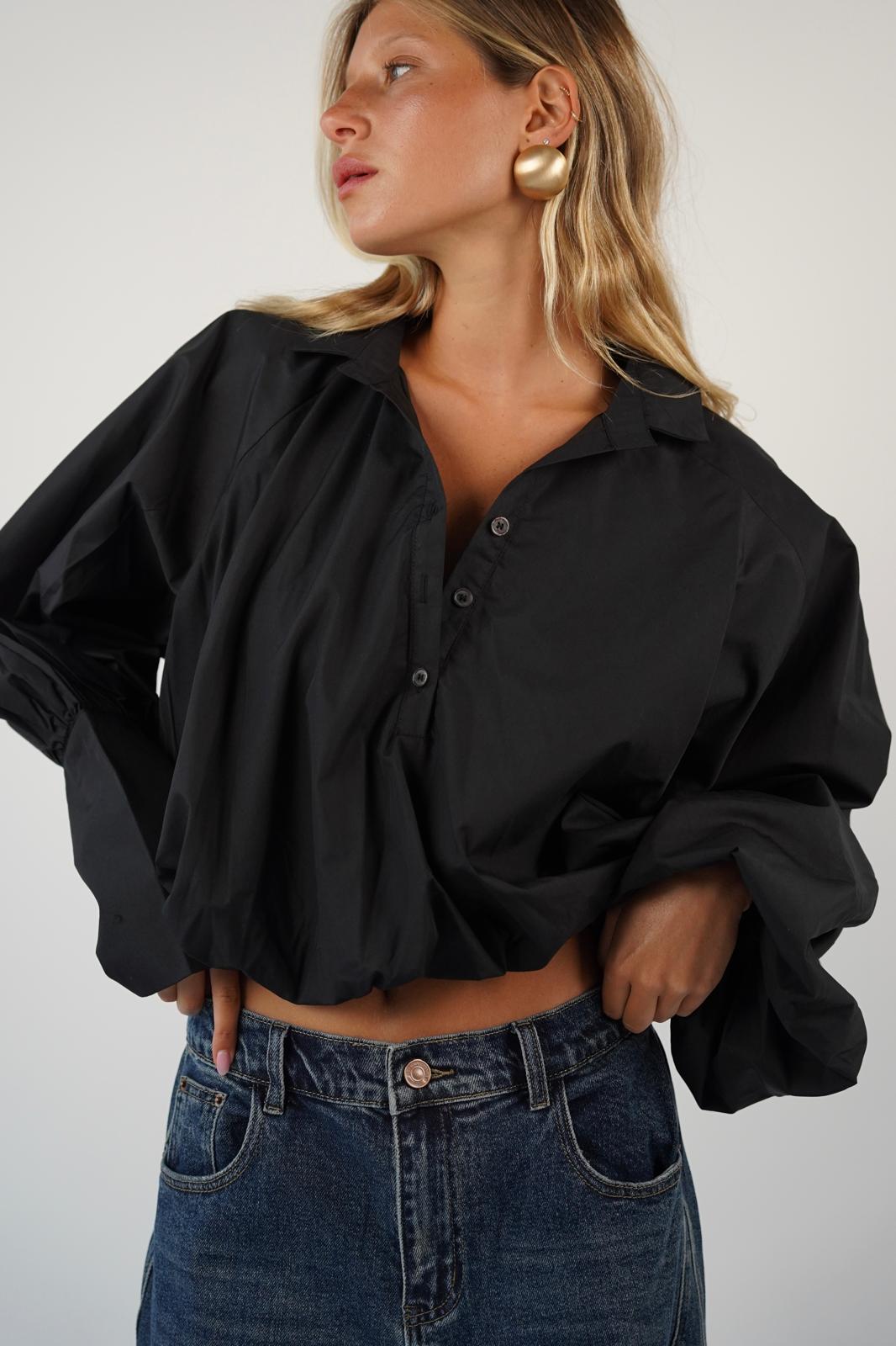 חולצת לידר שחורה