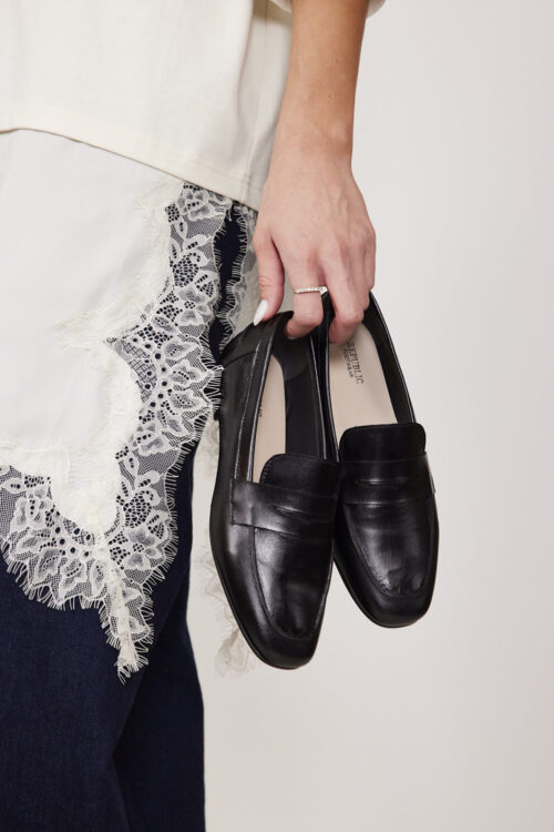 מוקסין ויגו שחור