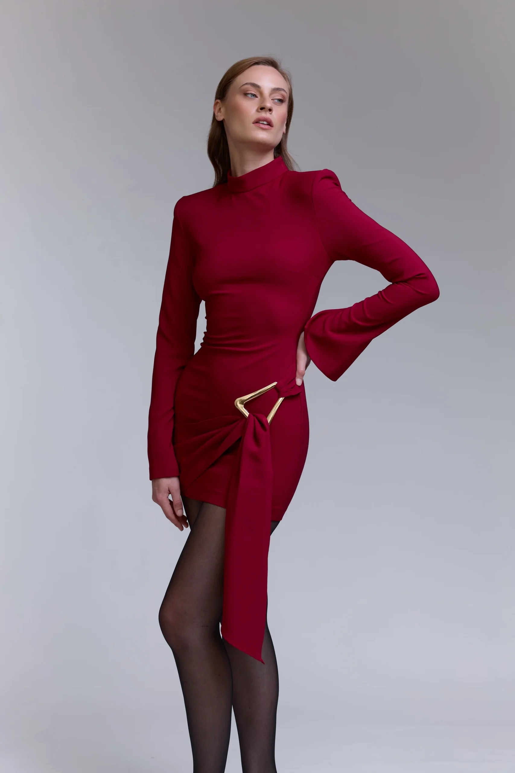 שמלת פרסה בורדו – תמונה 2