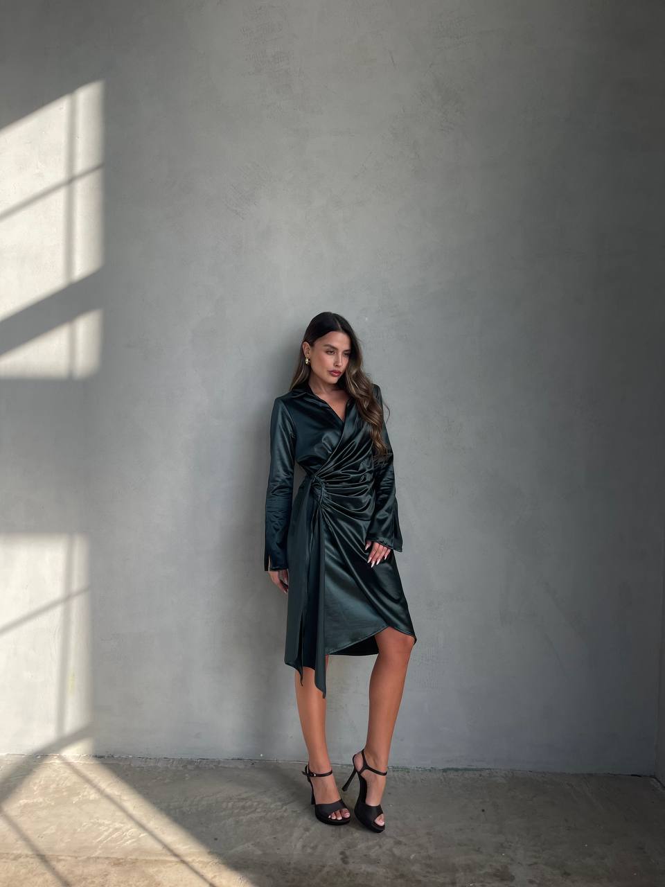 שמלת בריטין ירוקה – תמונה 3