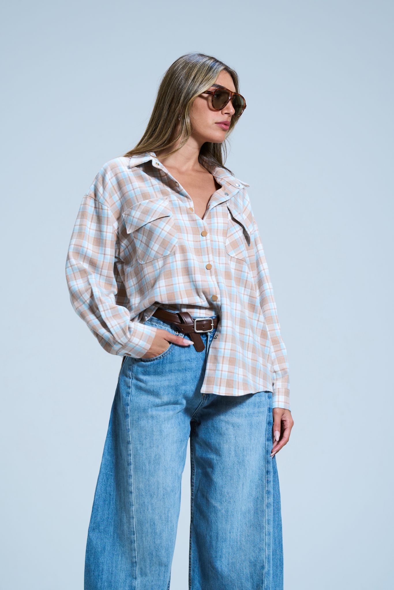 חולצת איזבל משובץ תכלת – תמונה 2