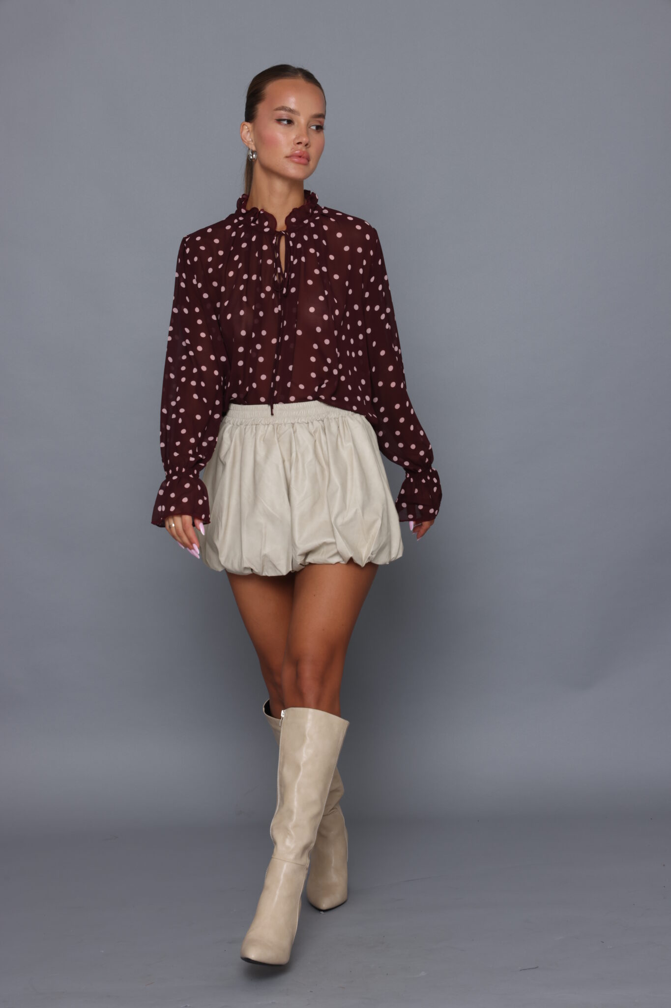 חצאית בלון דמוי עור בז – תמונה 4